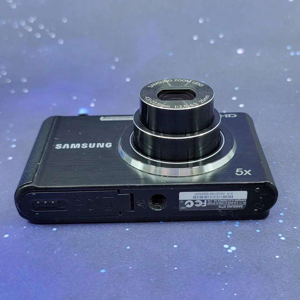 Samsung ST Series ST76 16.1MP 5x Optical Zoom Digital Camera For Parts/Repair